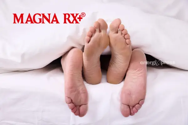 MagnaRX + Capsula - couple in bed